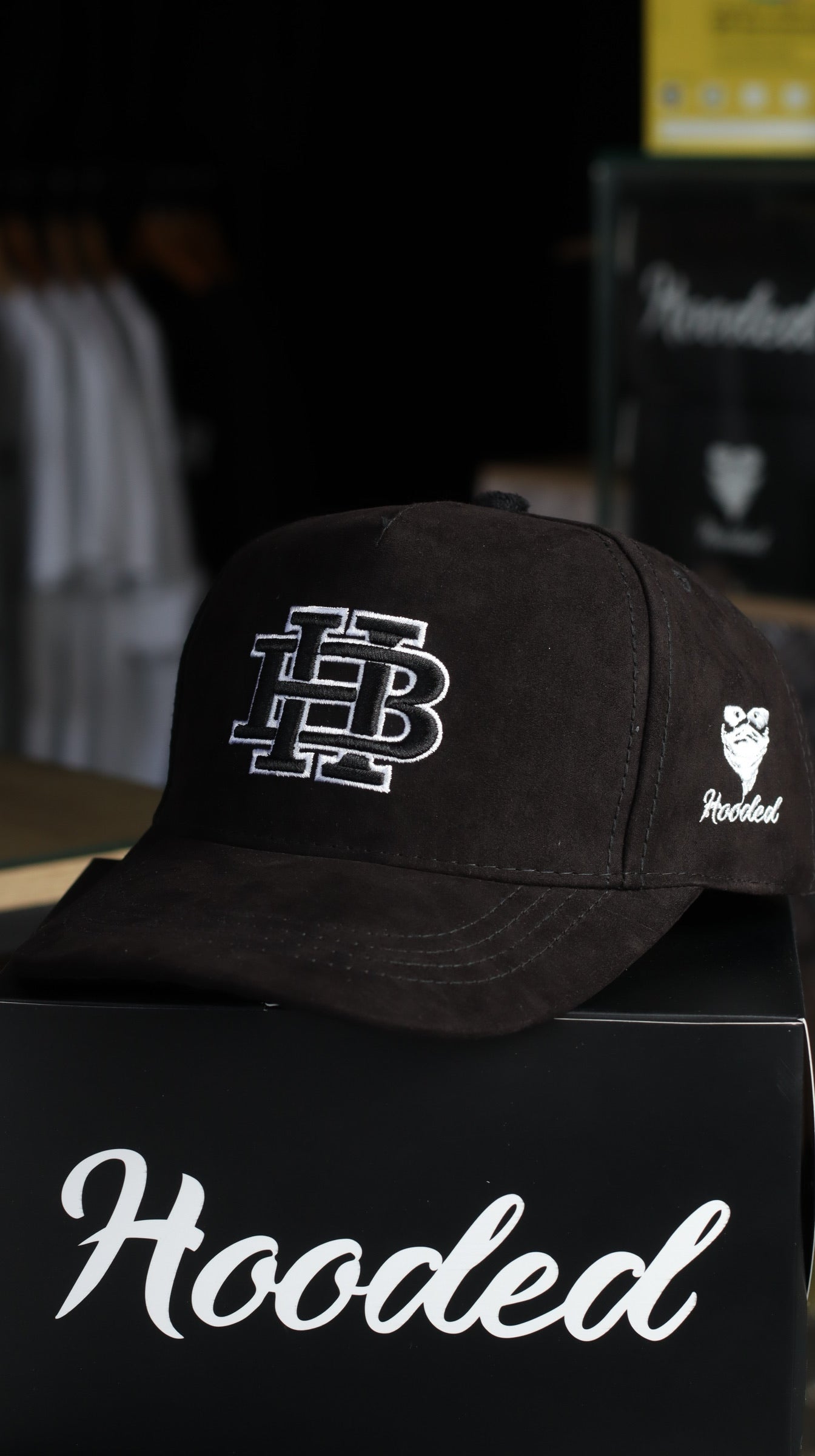 Monograma Negro Black Cap