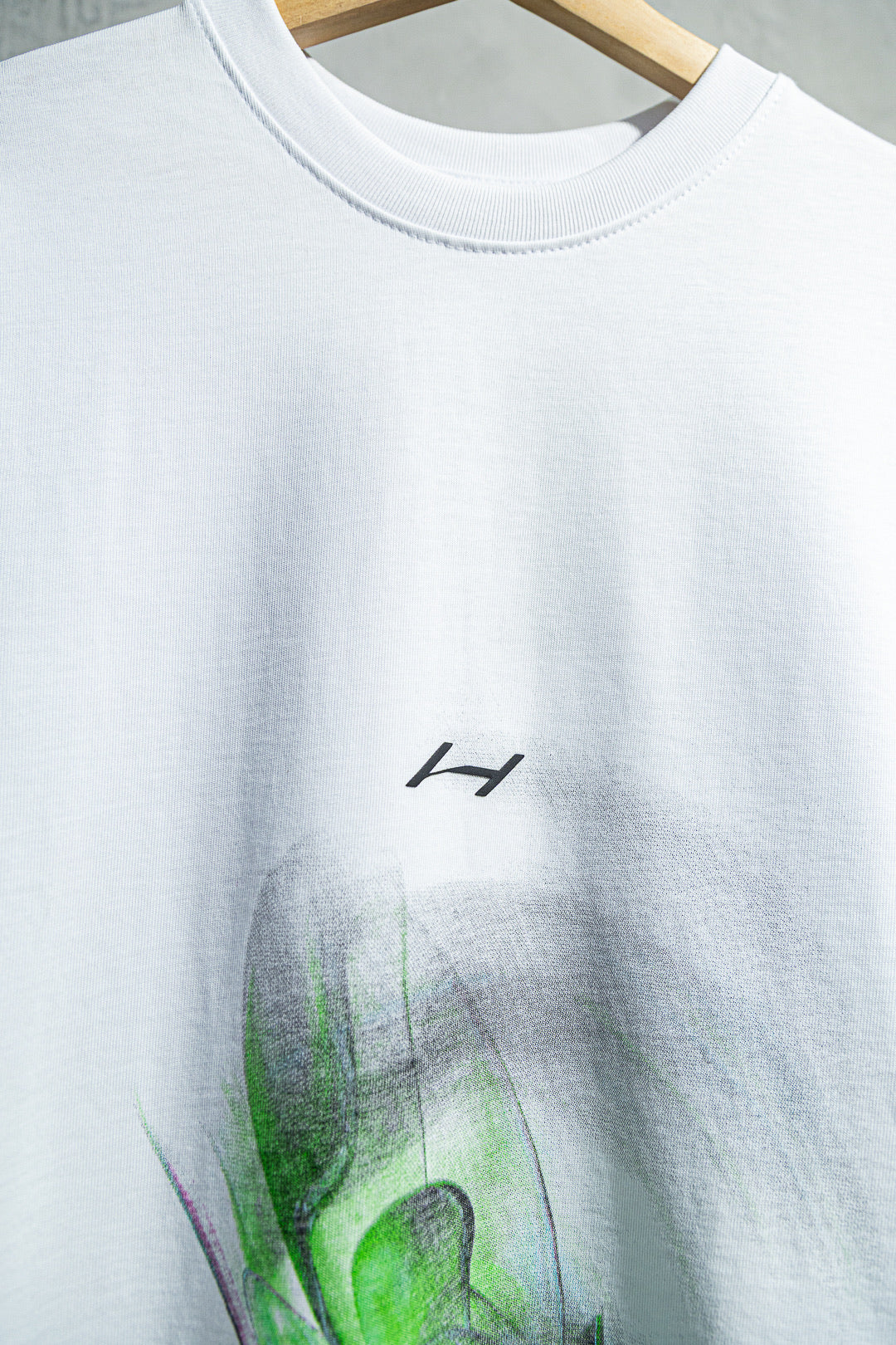 Bonus Track Frecuency White T-Shirt